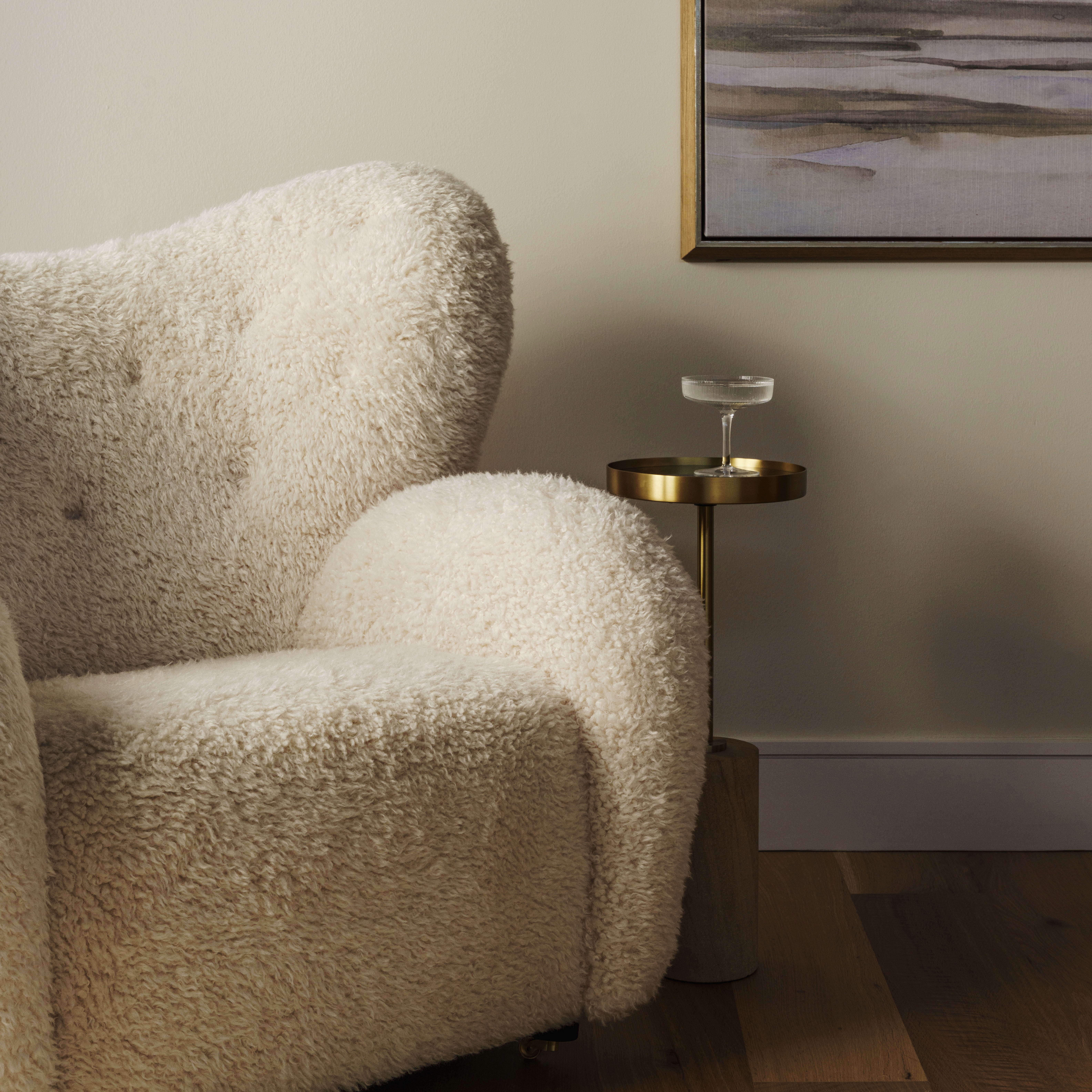 Image of primary bedroom furnishing